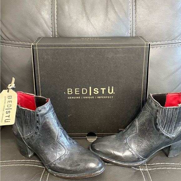 BED|STU Shoes - BED|STÜ Brie II ankle boots-Black Rustic•Red lining• Sz 9.5•NWOB